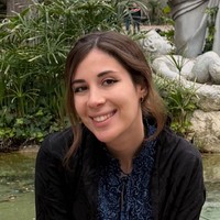 和 Lara 老師學習 西班牙語 。
