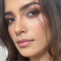 Eliana de Primera öğretmen ile İspanyolca öğren.