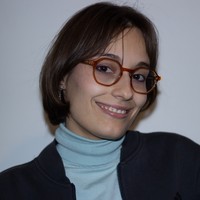 Learn French with the teacher Anca Badea.