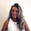 講師 Zoe van Kerkvoorde と一緒に オランダ語 を学びましょう。
