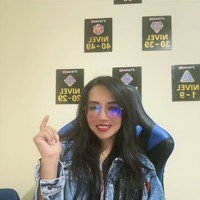 スペイン語 講師 Andrea