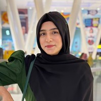 Urdu teacher Noor
