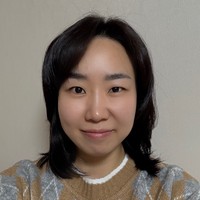 Coreano professor EUNJIN RYU