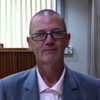 Apprends le Anglais avec le professeur Bob Melia.