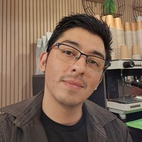 和 Gabriel Colipán 老師學習 西班牙語 。