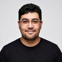 英語 教師 Youssouf