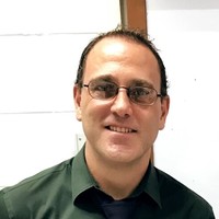 선생님 Luke IELTS&TOEFL과 함께 영어 배우세요.