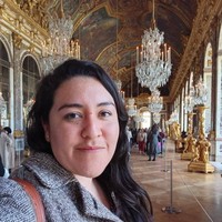 French teacher Prof Maria 🇫🇷 🇪🇸