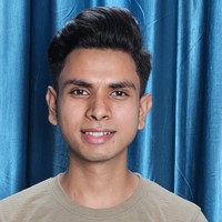 Giáo viên Tiếng Hindi tên Ravi Shankar