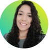 Apprends le Portugais avec le professeur Vitória Marques.