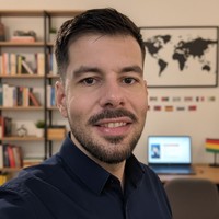 선생님 Fernando Salgado과 함께 포르투갈어 배우세요.