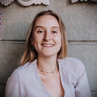 Ucz się angielski z nauczycielem Emma.