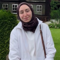 معلّم التركية Canan