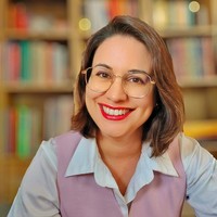 تعلم البرتغالية مع المعلم Lydie Marreiros.