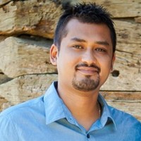 Professeur en Népalais Vipas Bajracharya