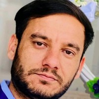 和 Muhammad Farid 老師學習 達利語 。