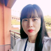 Coreano professor SEOYEON SON