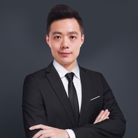 中国語 (普通話) 講師 Eric Wang